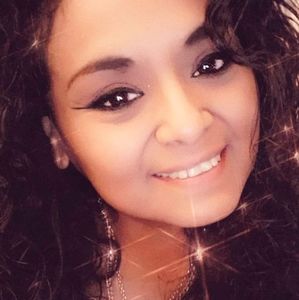 Meet your Posher, Eva